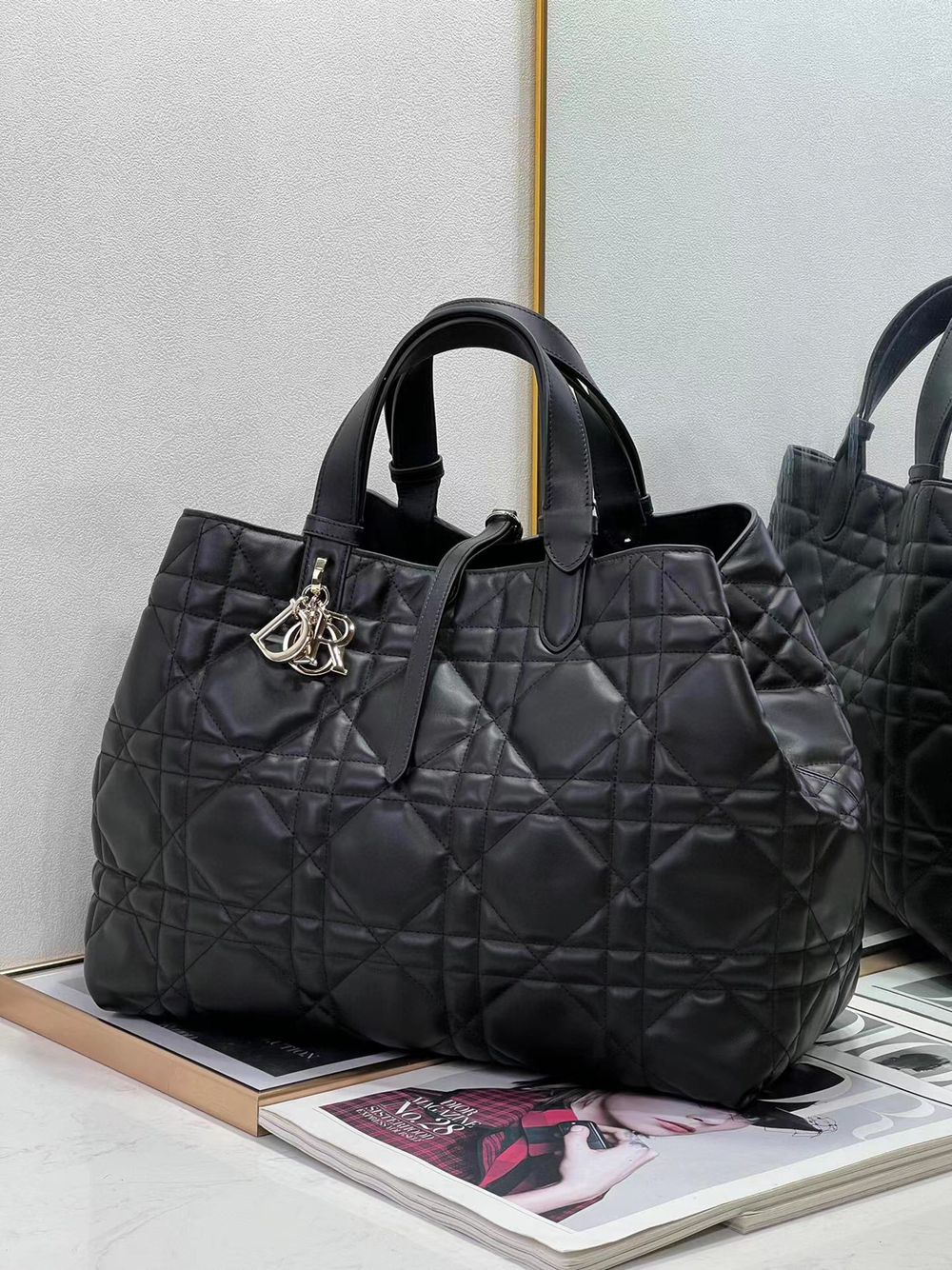 Dior Grosse Toujours Tasche M2820OSHJ_M900 Black Dior Grosse Toujours Tasche M2820OSHJ_M900 Black