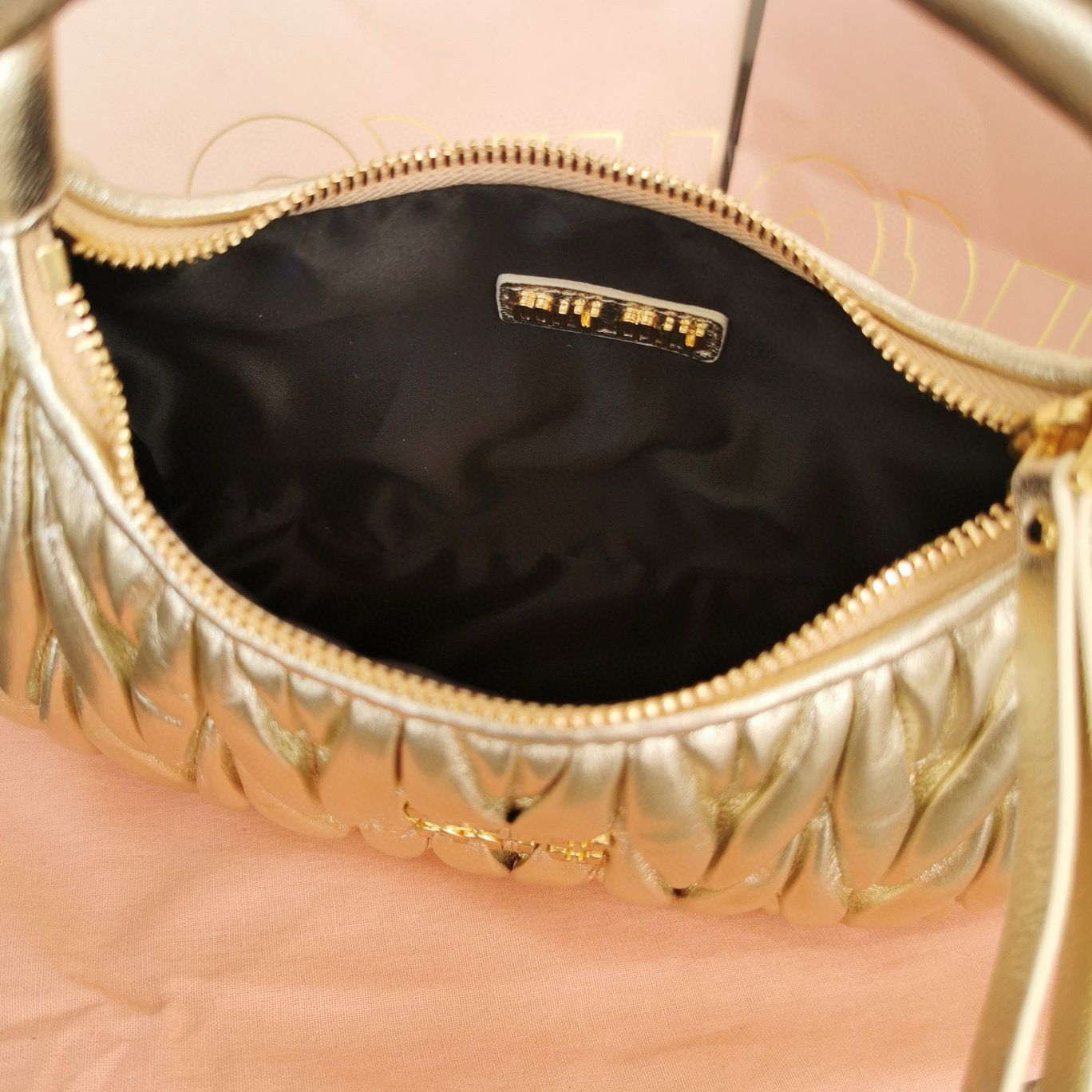 Miu Miu Wander Matelasse Original Sheepskin Bag 5BC125 Gold Miu Miu Wander Matelasse Original Sheepskin Bag 5BC125 Gold