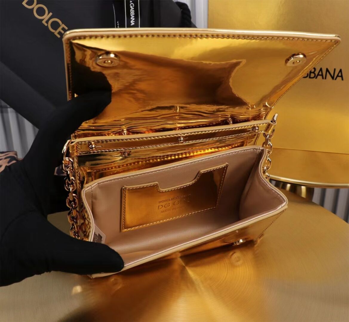 Dolce & Gabbana Patent leather Shoulder Bag G6504 gold Dolce & Gabbana Patent leather Shoulder Bag G6504 gold