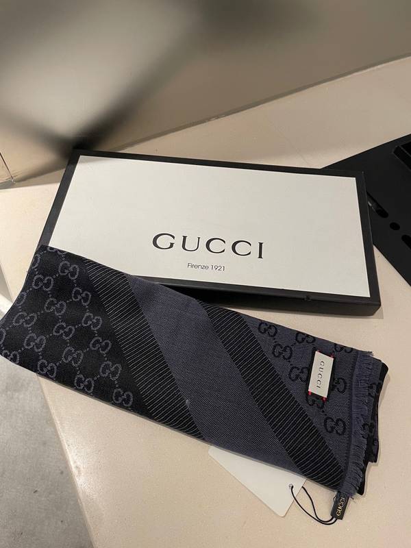 Gucci Scarf GUC00386 Gucci Scarf GUC00386