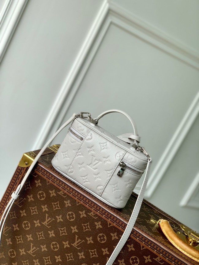 Louis Vuitton NEW Vanity Chain Pouch M13593 Brume Gray
