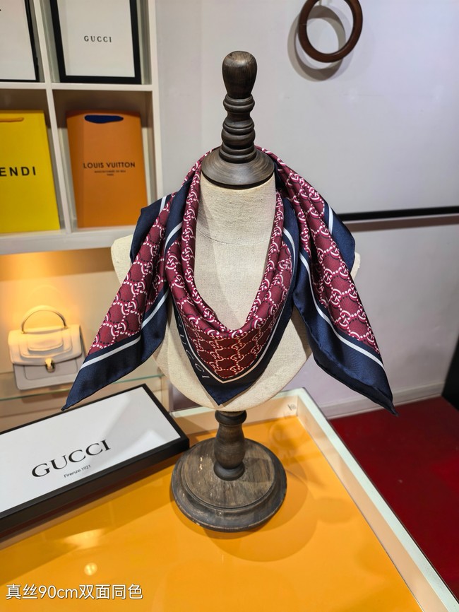 Gucci Square Scarf Silk Jacquard XT2892