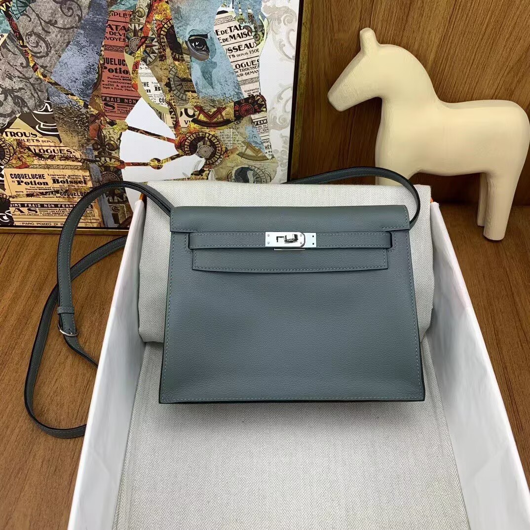 Hermes Kelly Danse Original Evercolor Leather 22CM KL22 Almond Green Silver-Tone