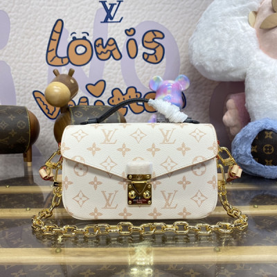 M46914 Pochette Metis East West