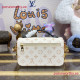 M46914 Pochette Metis East West